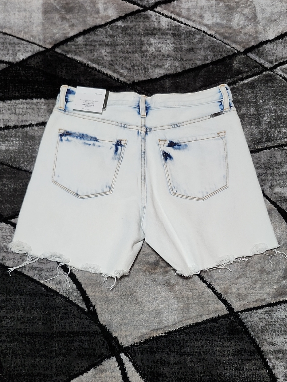 KANCAN BELLINI ACID-WASH DISTRESSED HIGH RISE RAW-EDGE DENIM JEAN SHORTS